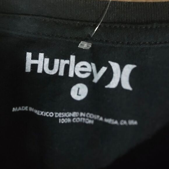 Hurley Men's Black and Red Graphic T-Shirt Large #3 - Picture 3 of 3